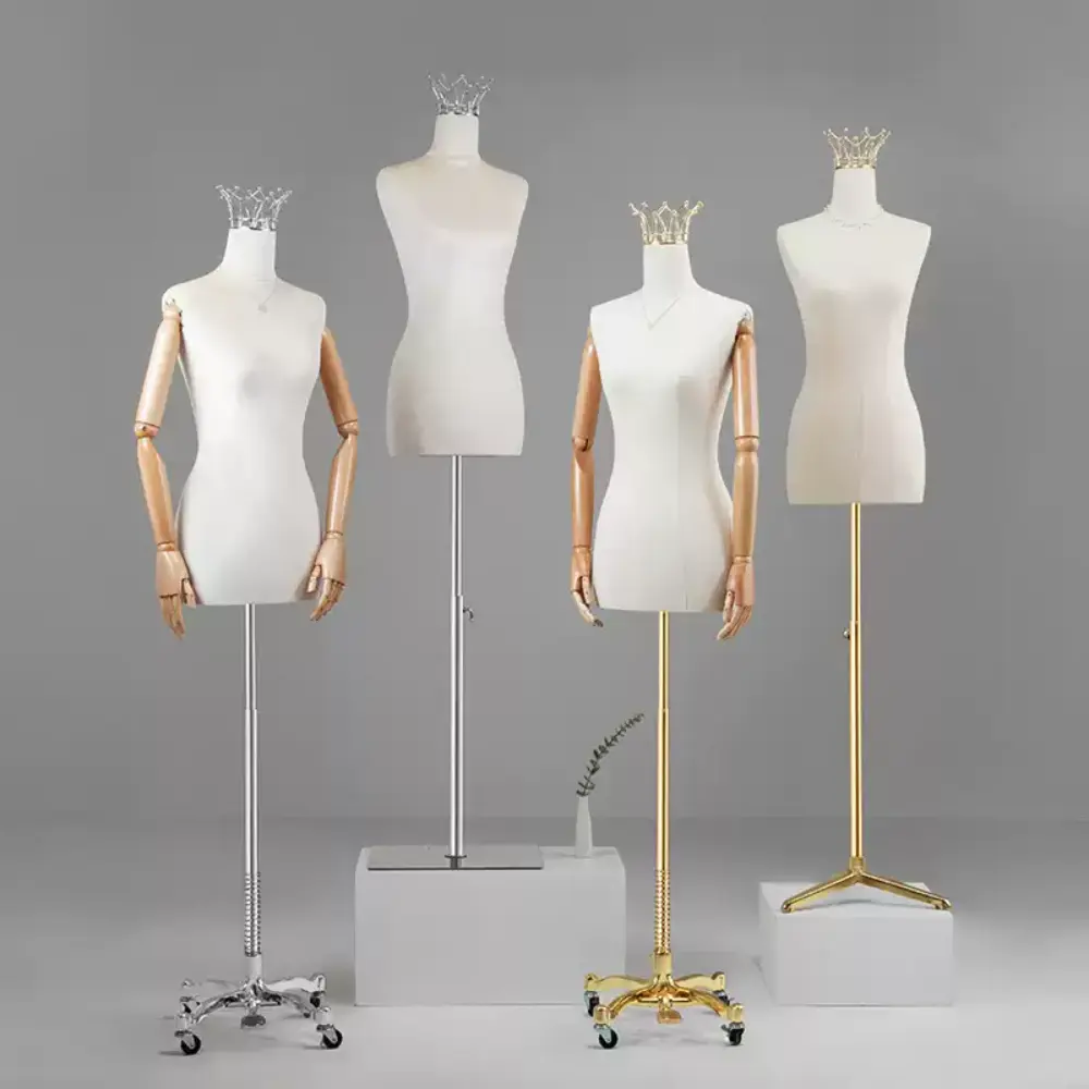 Bridal gown mannequin for wedding dress display and sale at bridal showers in wedding shop- Richenmannequin (20) Bridal gown mannequin for wedding dress display and sale at bridal showers in wedding shop- Richenmannequin mannequin supplier