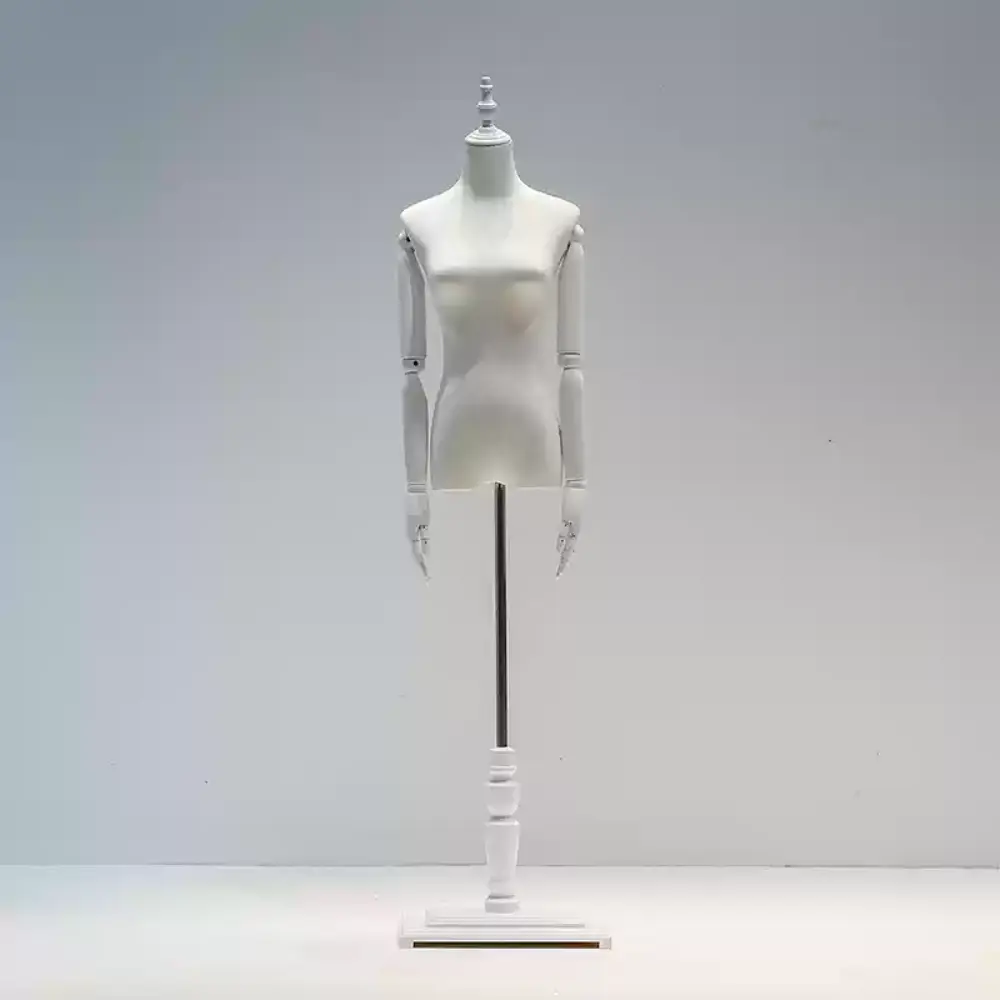 Bridal gown mannequin for wedding dress display and sale at bridal showers in wedding shop- Richenmannequin mannequin supplier (14) Bridal gown mannequin for wedding dress display and sale at bridal showers in wedding shop- Richenmannequin mannequin supplier (8)