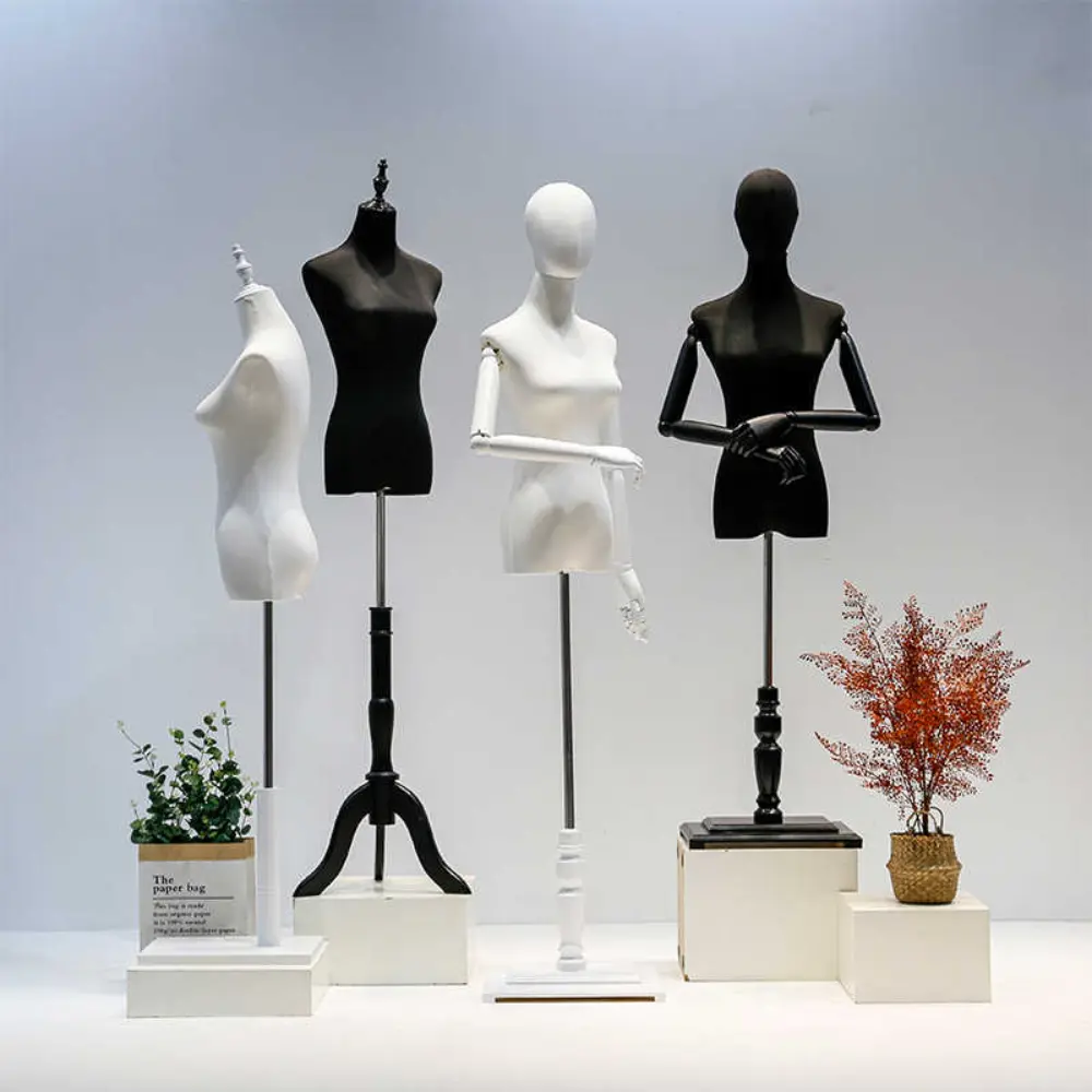 Bridal gown mannequin for wedding dress display and sale at bridal showers in wedding shop- Richenmannequin mannequin supplier (32) Bridal gown mannequin for wedding dress display and sale at bridal showers in wedding shop- Richenmannequin mannequin supplier (8)